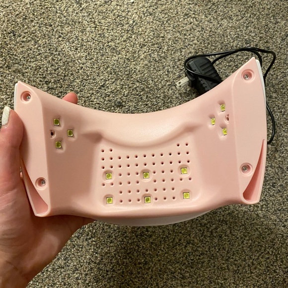 Gellen UV•LED Nail Lamp - Picture 3 of 8